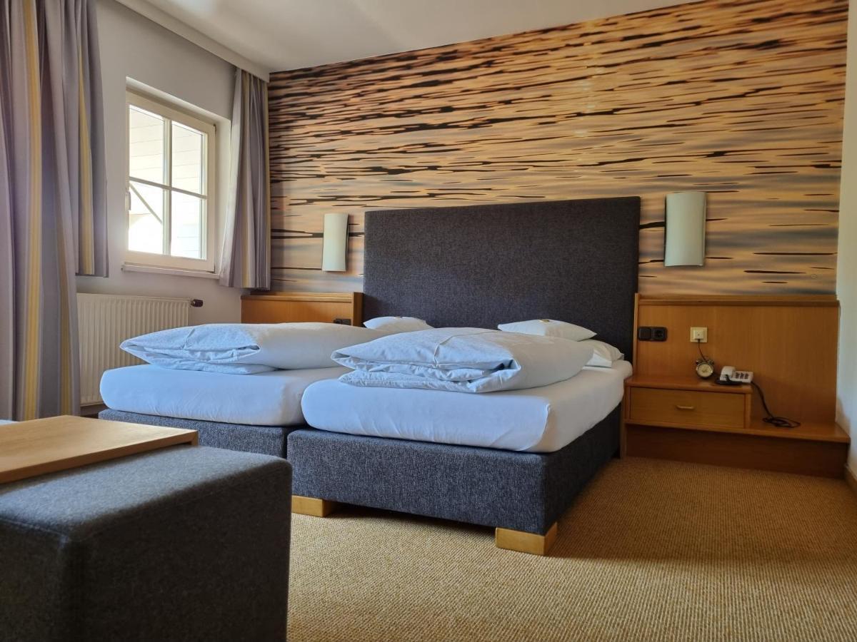Aktivhotel Foettinger Steinbach am Attersee Exterior photo